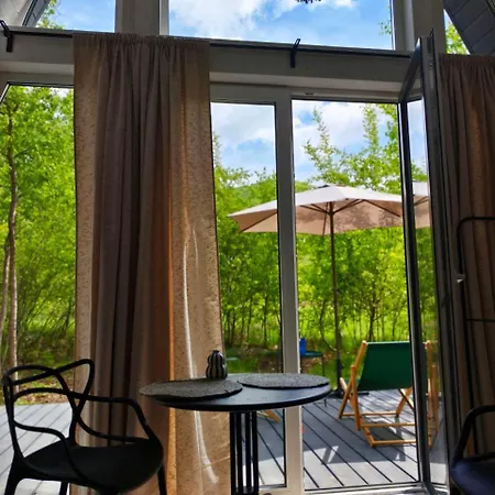 Black Dora Jaremtsche