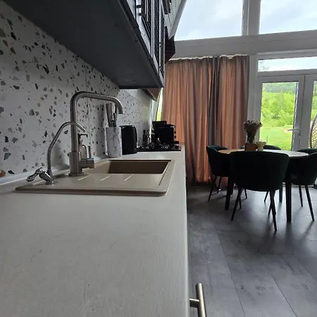 Black Dora Ferienhaus *